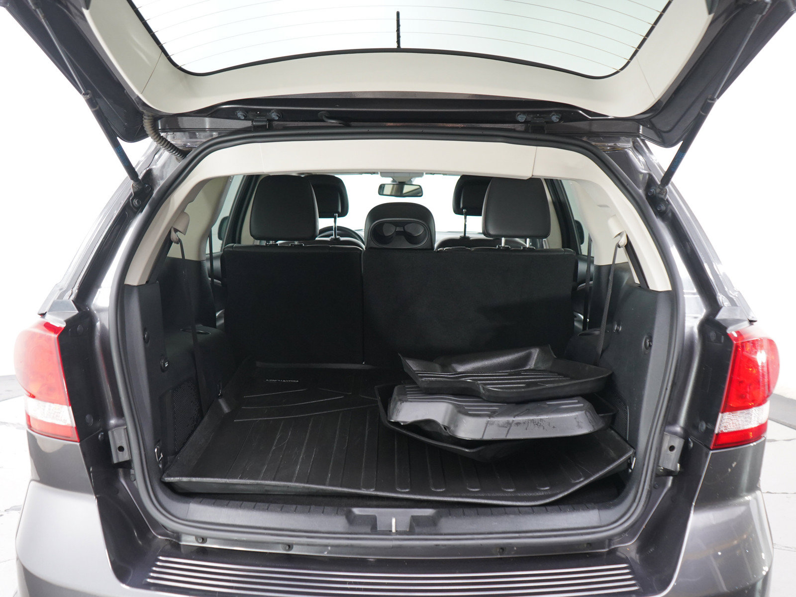 Used 2019 Dodge Journey GT w/ Driver Convenience Group AWD/4WD image 16