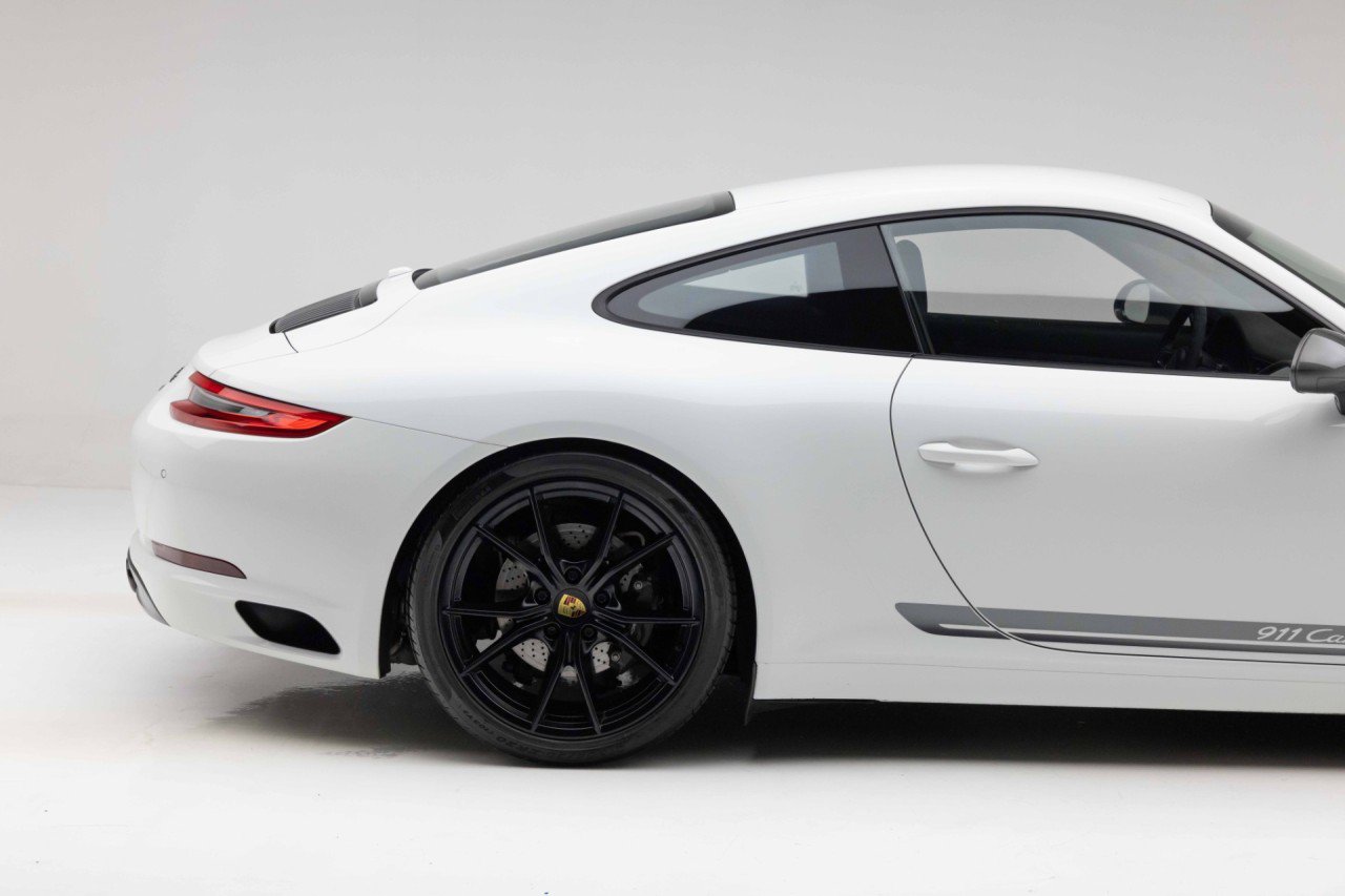 Used 2018 Porsche 911 Carrera T RWD image 25