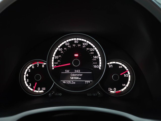 Used 2013 Volkswagen Beetle 2.0T FWD image 22