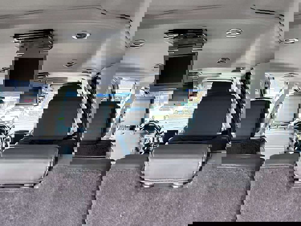 Used 2017 GMC Yukon XL Denali w/ Open Road Package image 34