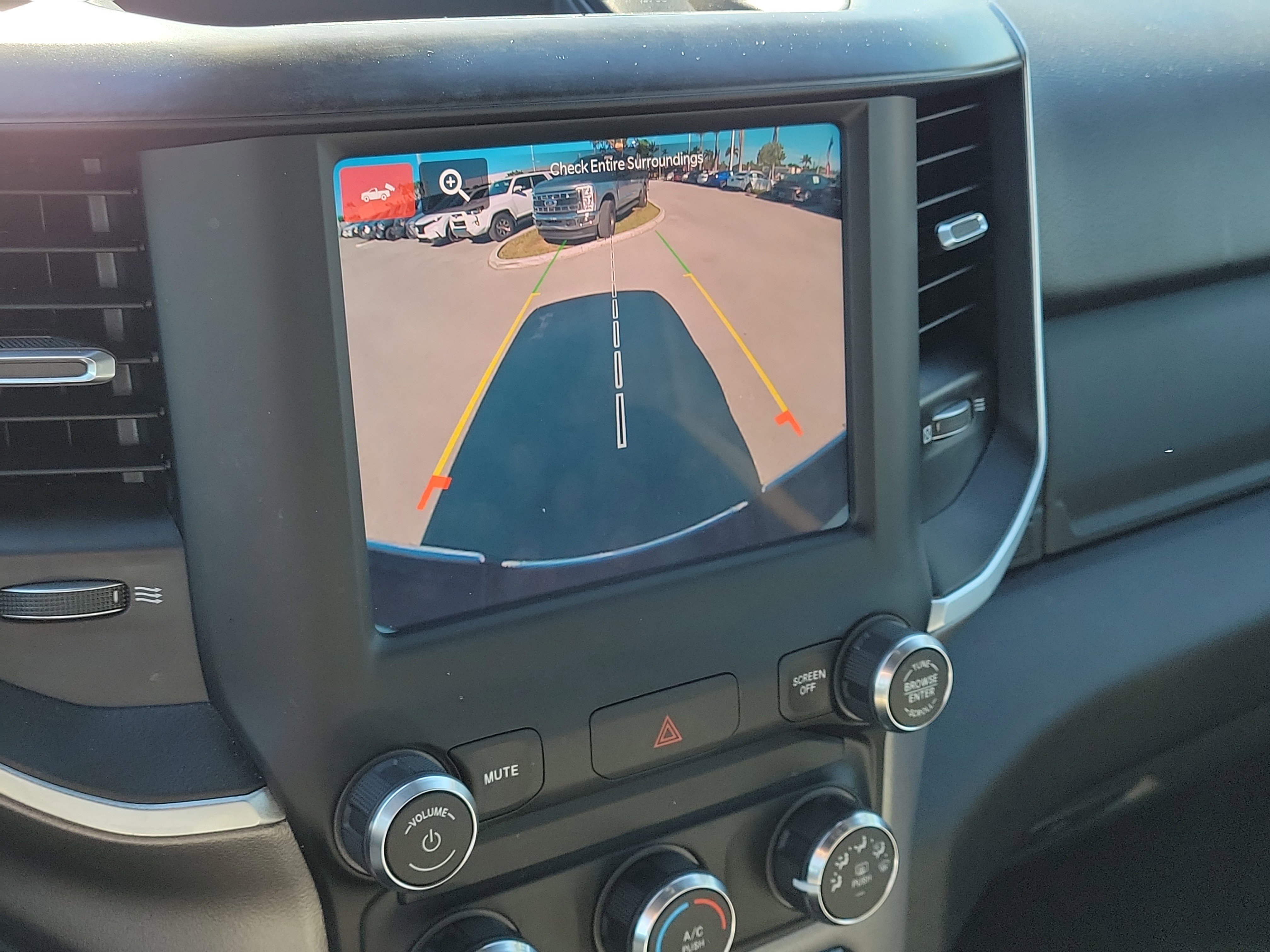 Used 2024 RAM 2500 Big Horn w/ Bed Utility Group image 25