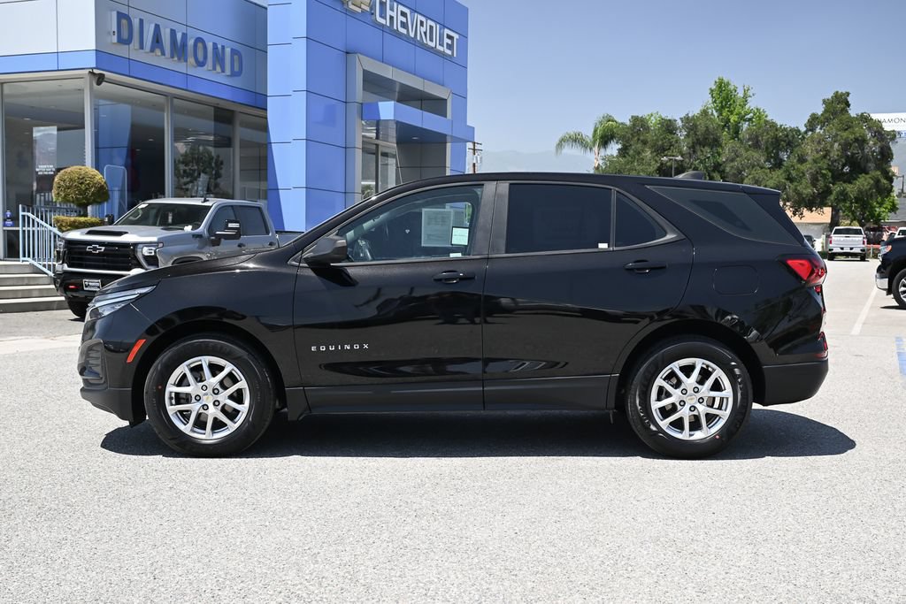 Used 2022 Chevrolet Equinox LS w/ LPO, Cargo Package FWD image 7