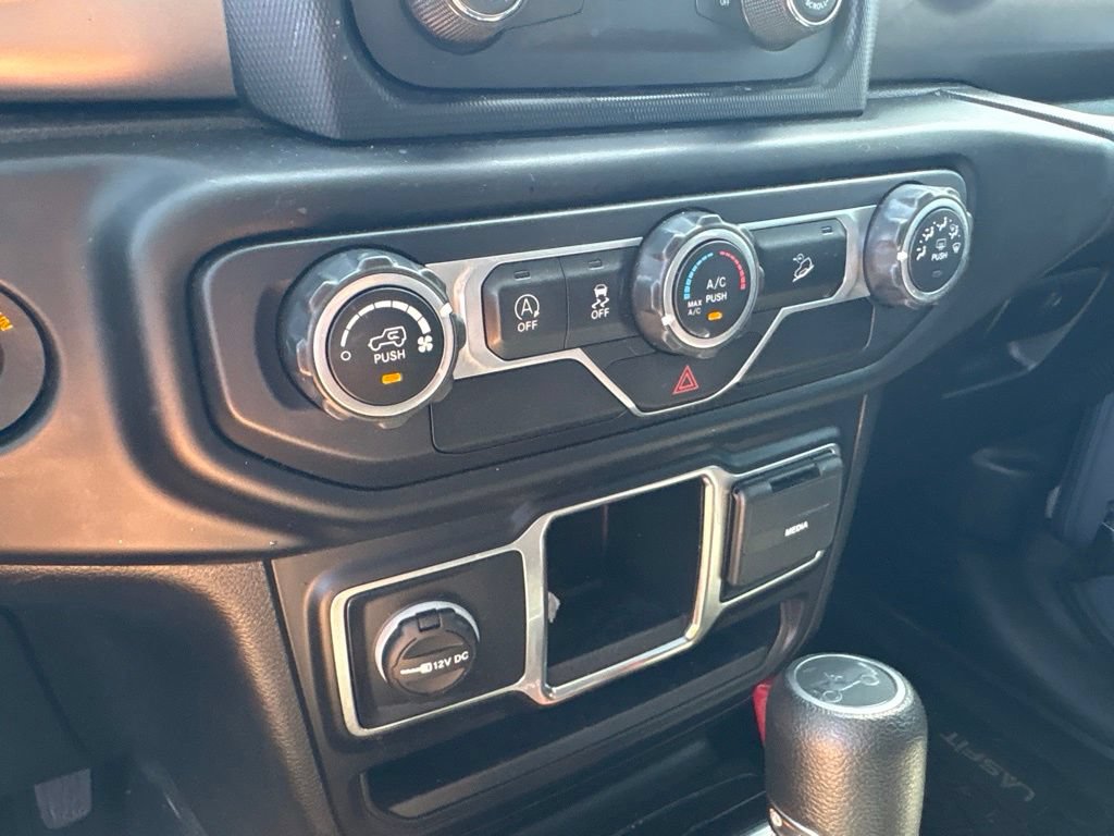 Used 2020 Jeep Wrangler Unlimited Sport AWD/4WD image 24