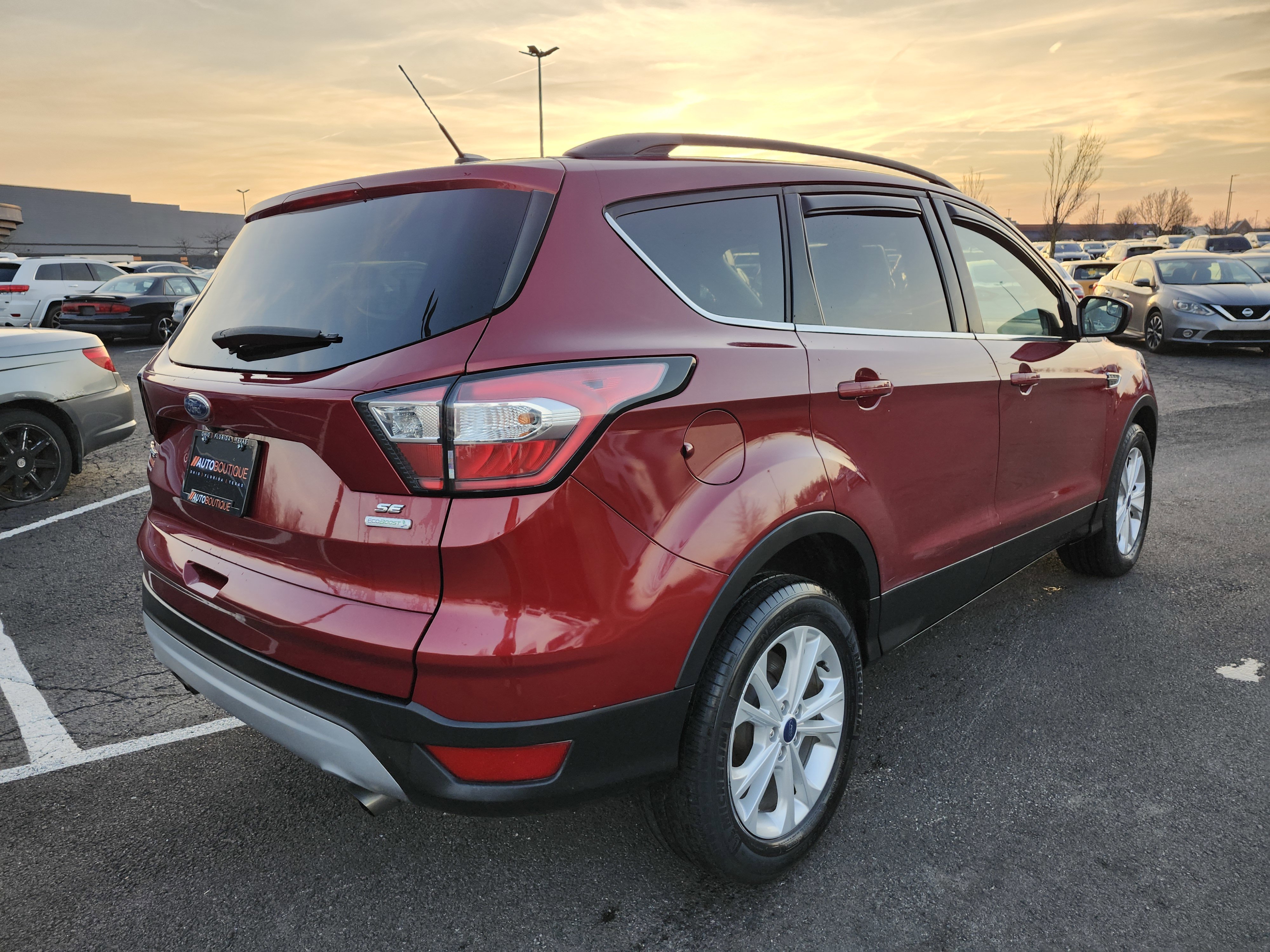 Used 2018 Ford Escape SE image 16
