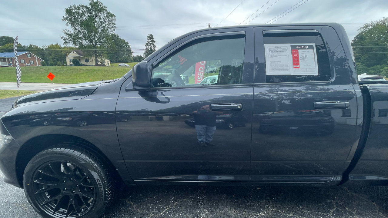 Used 2018 RAM 1500 Express w/ Express Value Package image 3