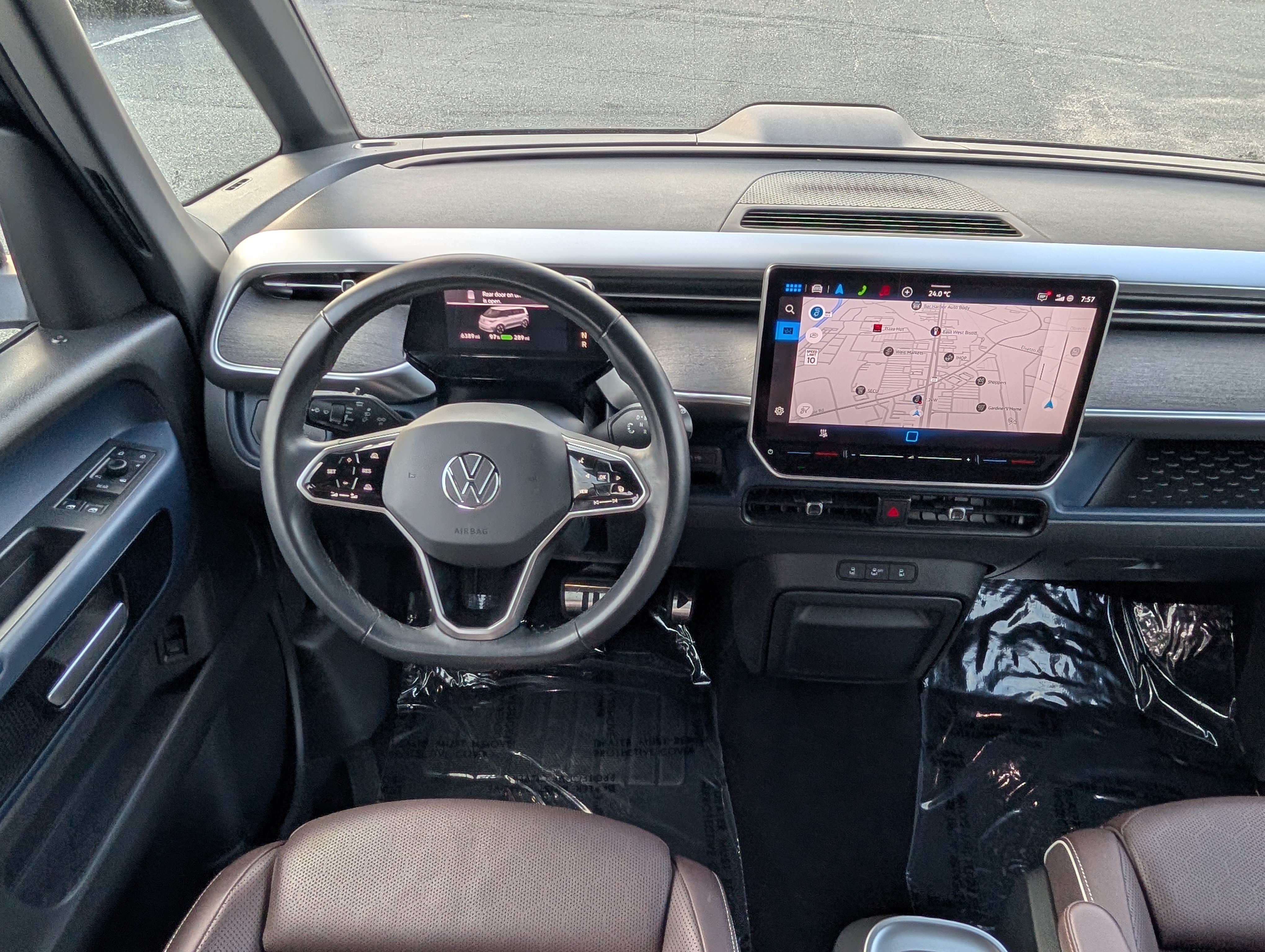 Used 2025 Volkswagen ID. Buzz Pro S Plus RWD image 18