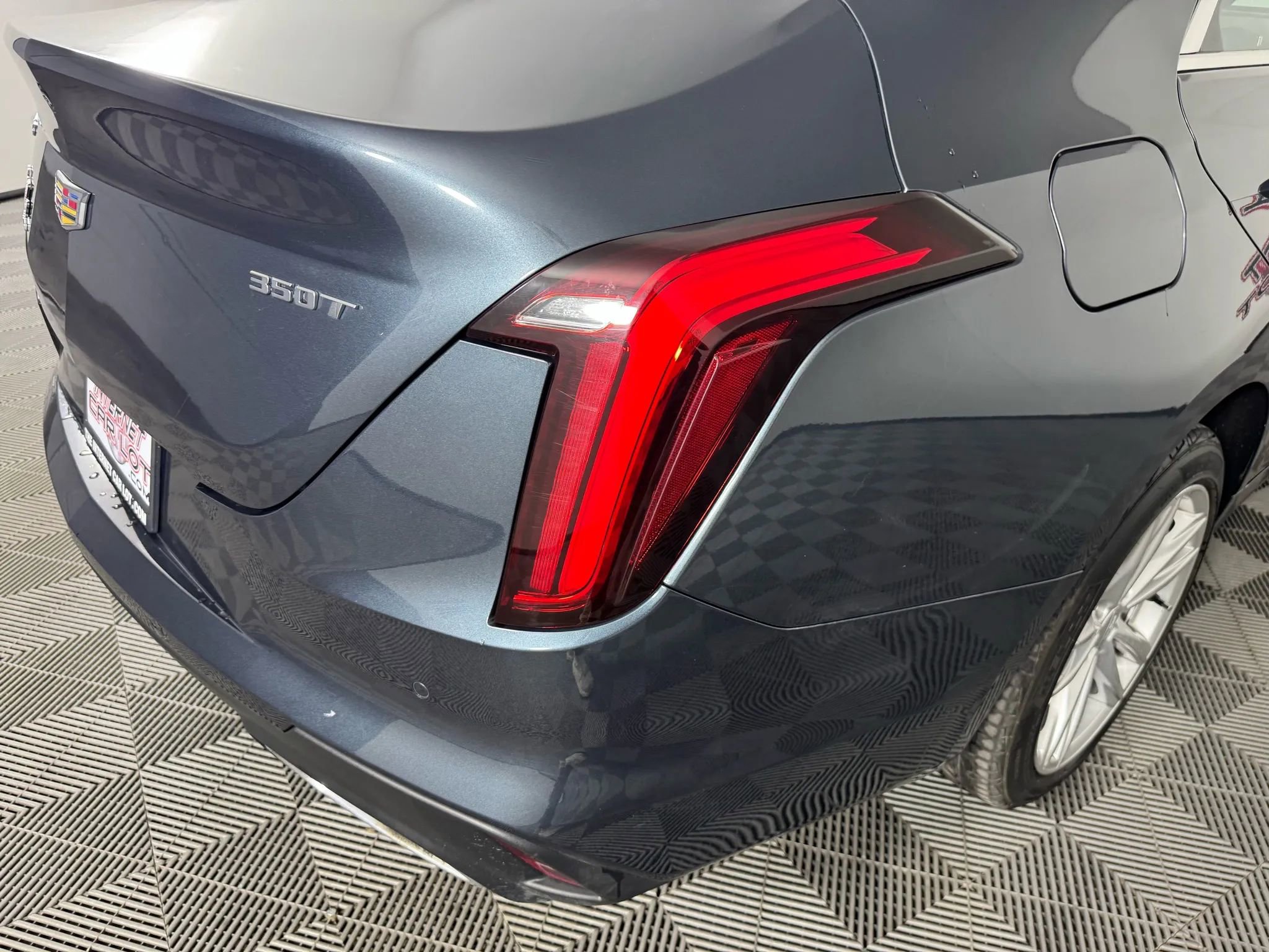 Used 2022 Cadillac CT4 Luxury w/ Sun And Sound Package AWD/4WD image 31
