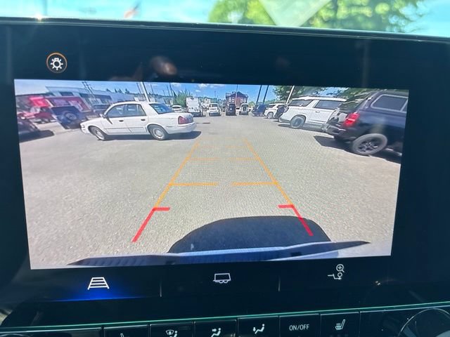 Used 2023 Chevrolet Colorado LT w/ LT Convenience Package II AWD/4WD image 23