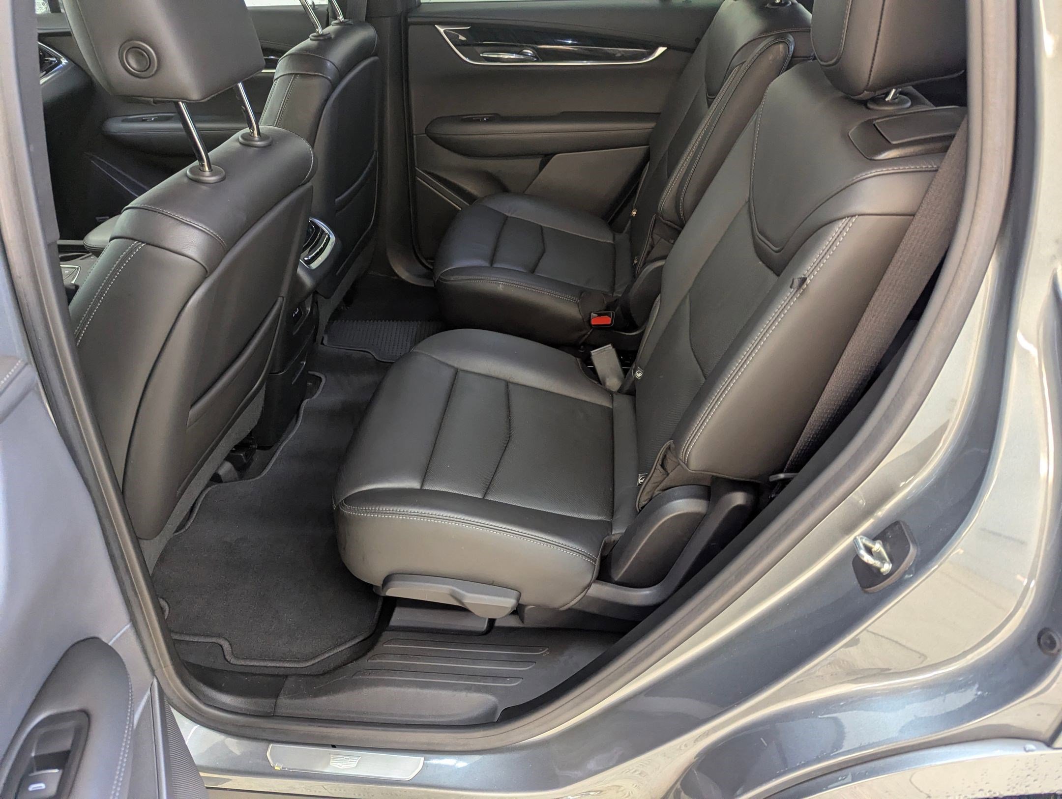 Used 2020 Cadillac XT6 Premium Luxury image 14