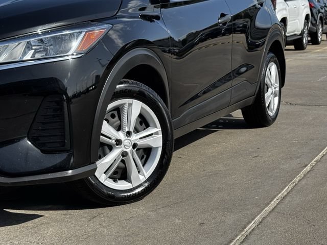 Used 2024 Nissan Kicks S FWD image 11