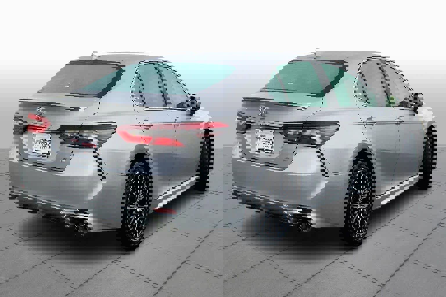 Used 2023 Toyota Camry SE image 12