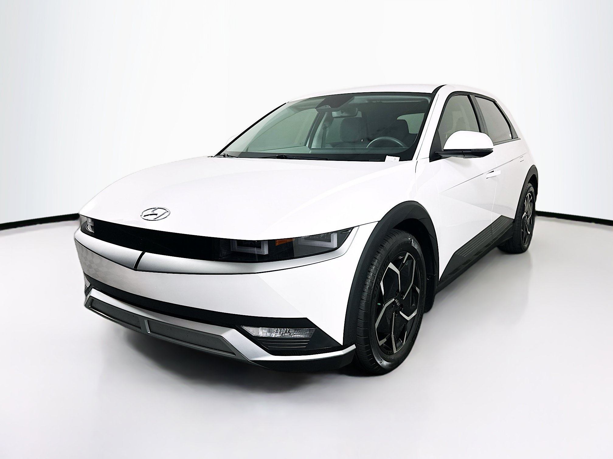 Used 2023 Hyundai Ioniq 5 SE AWD/4WD image 3