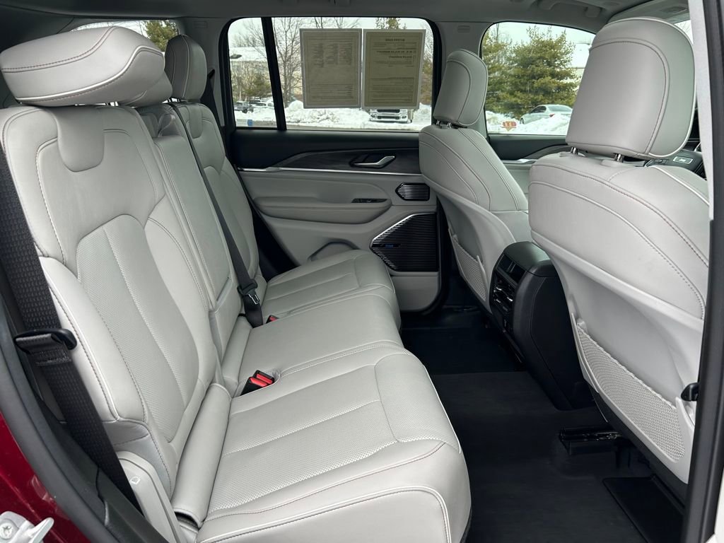 Certified 2023 Jeep Grand Cherokee Overland image 25