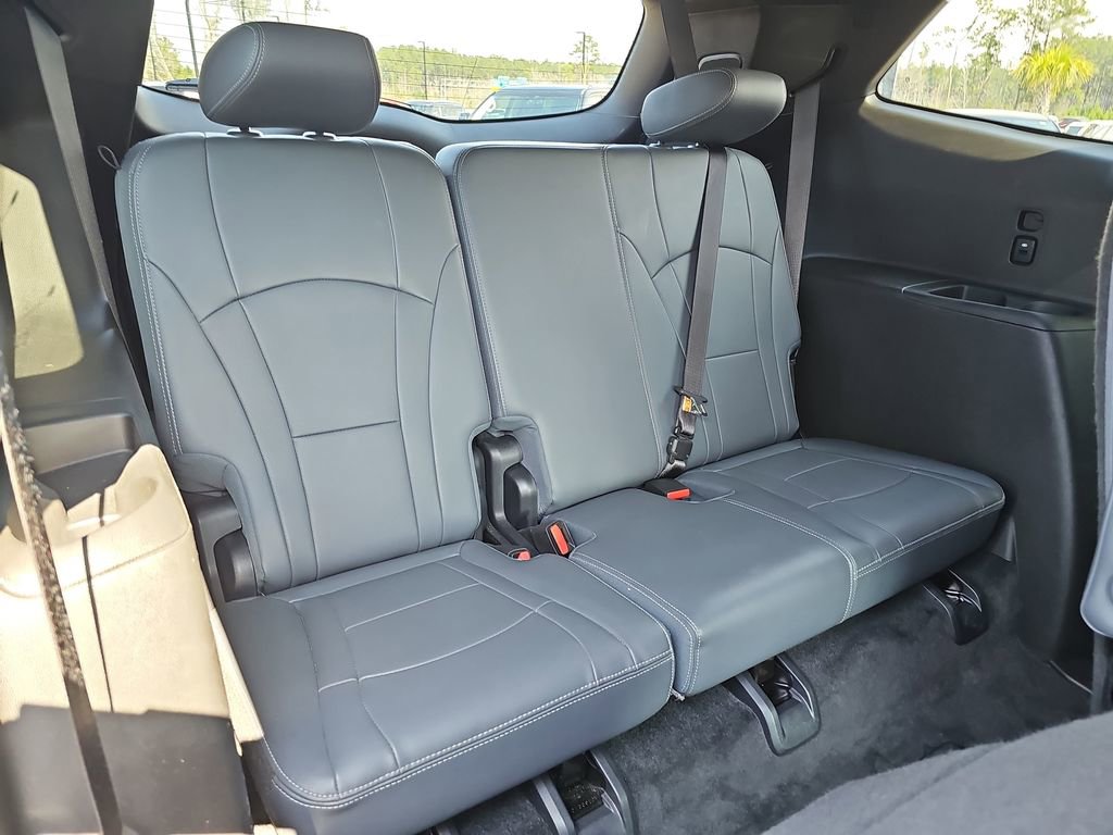 Used 2024 Buick Enclave Premium image 15