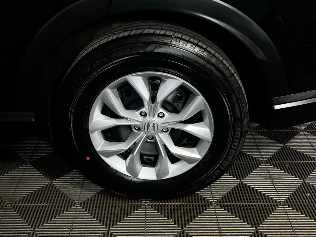 Used 2025 Honda CR-V LX image 9