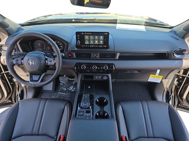 New 2025 Honda Pilot TrailSport image 9