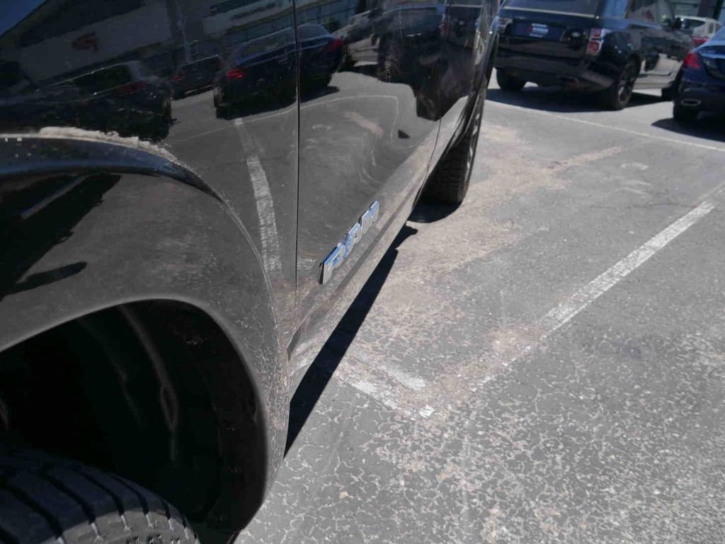 Used 2025 RAM 1500 Limited AWD/4WD image 15