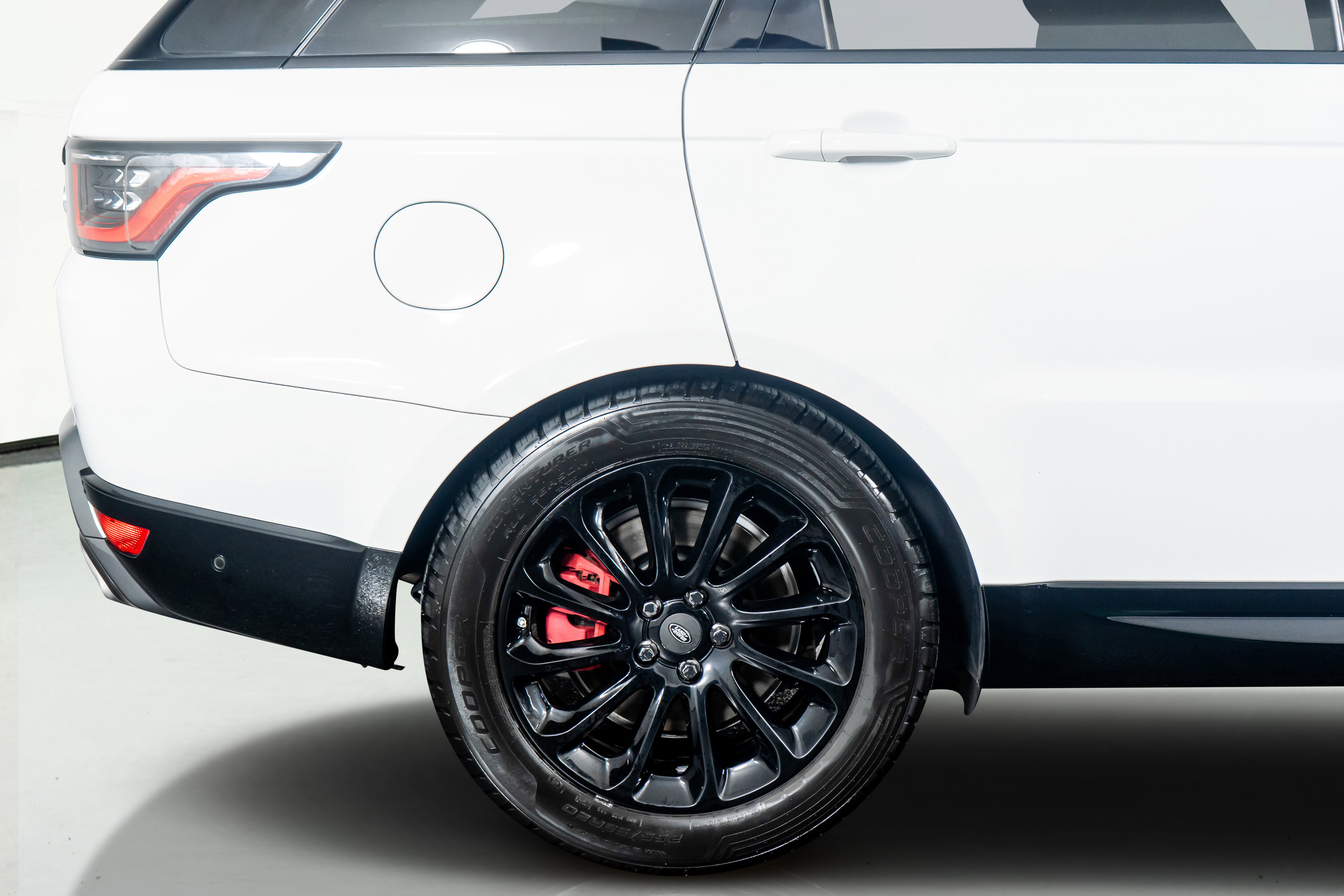 Used 2019 Land Rover Range Rover Sport HSE image 8