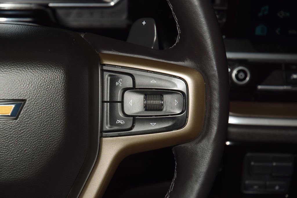 Used 2022 Chevrolet Silverado 1500 High Country image 32