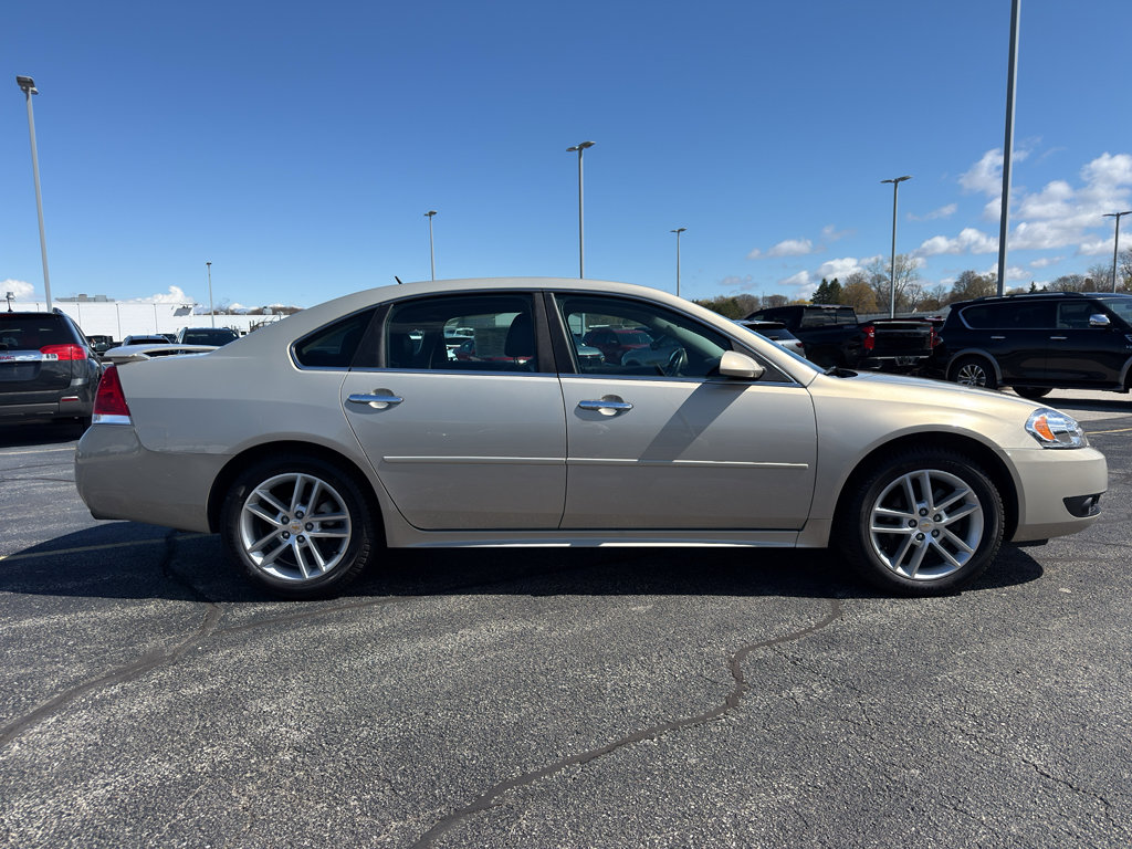 Used 2012 Chevrolet Impala LTZ FWD image 4