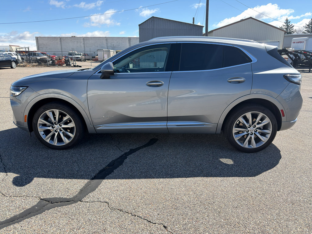 Used 2023 Buick Envision Avenir image 2