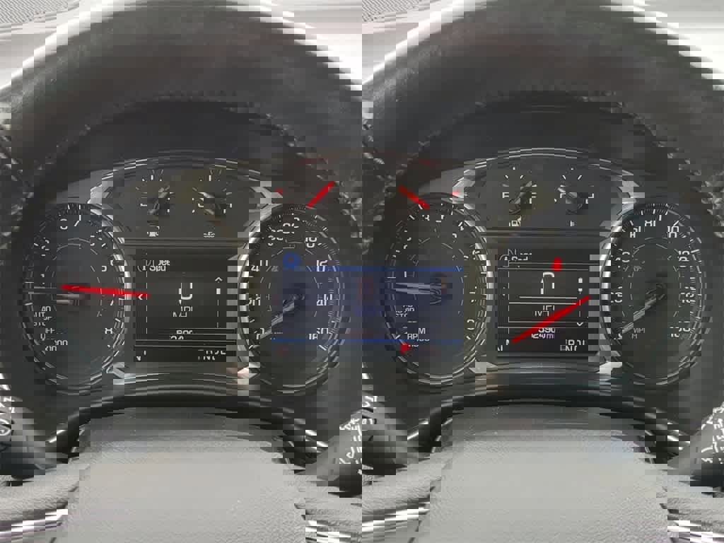 Used 2019 Chevrolet Equinox LT w/ Driver Convenience Package image 30