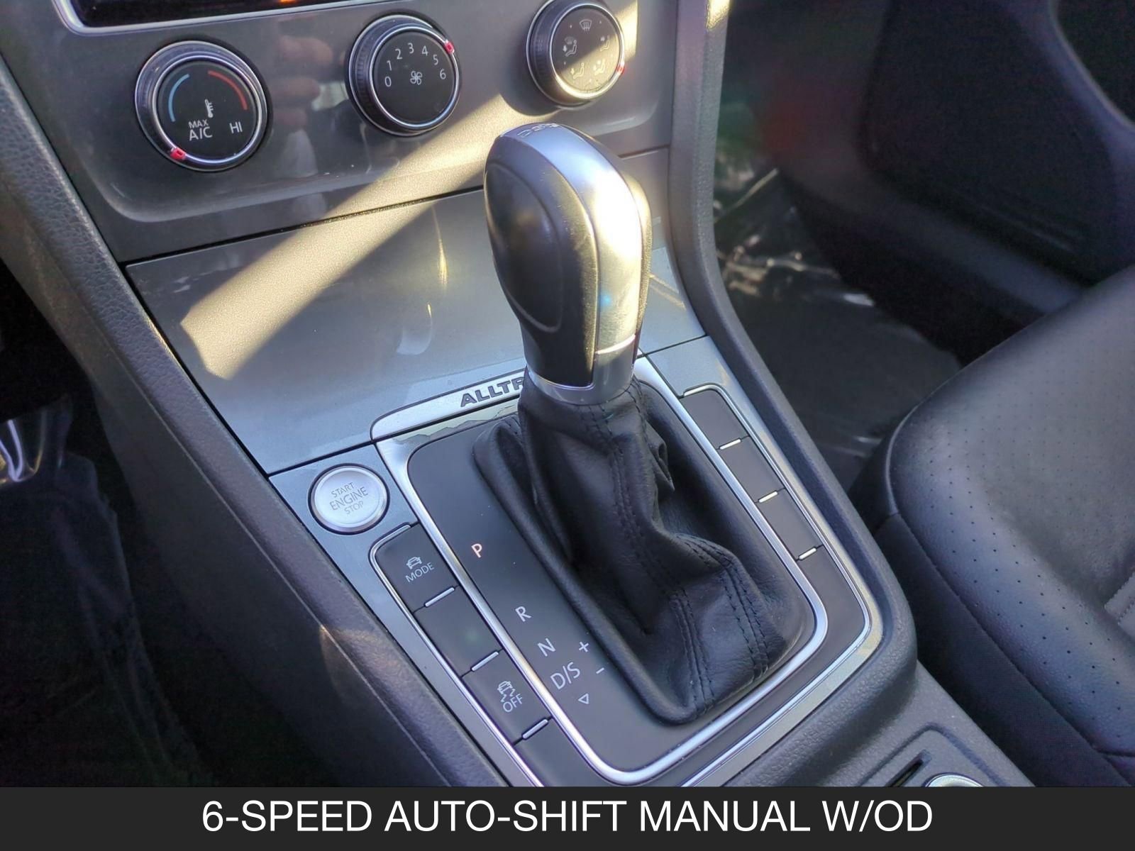 Used 2017 Volkswagen Golf Alltrack SE image 16