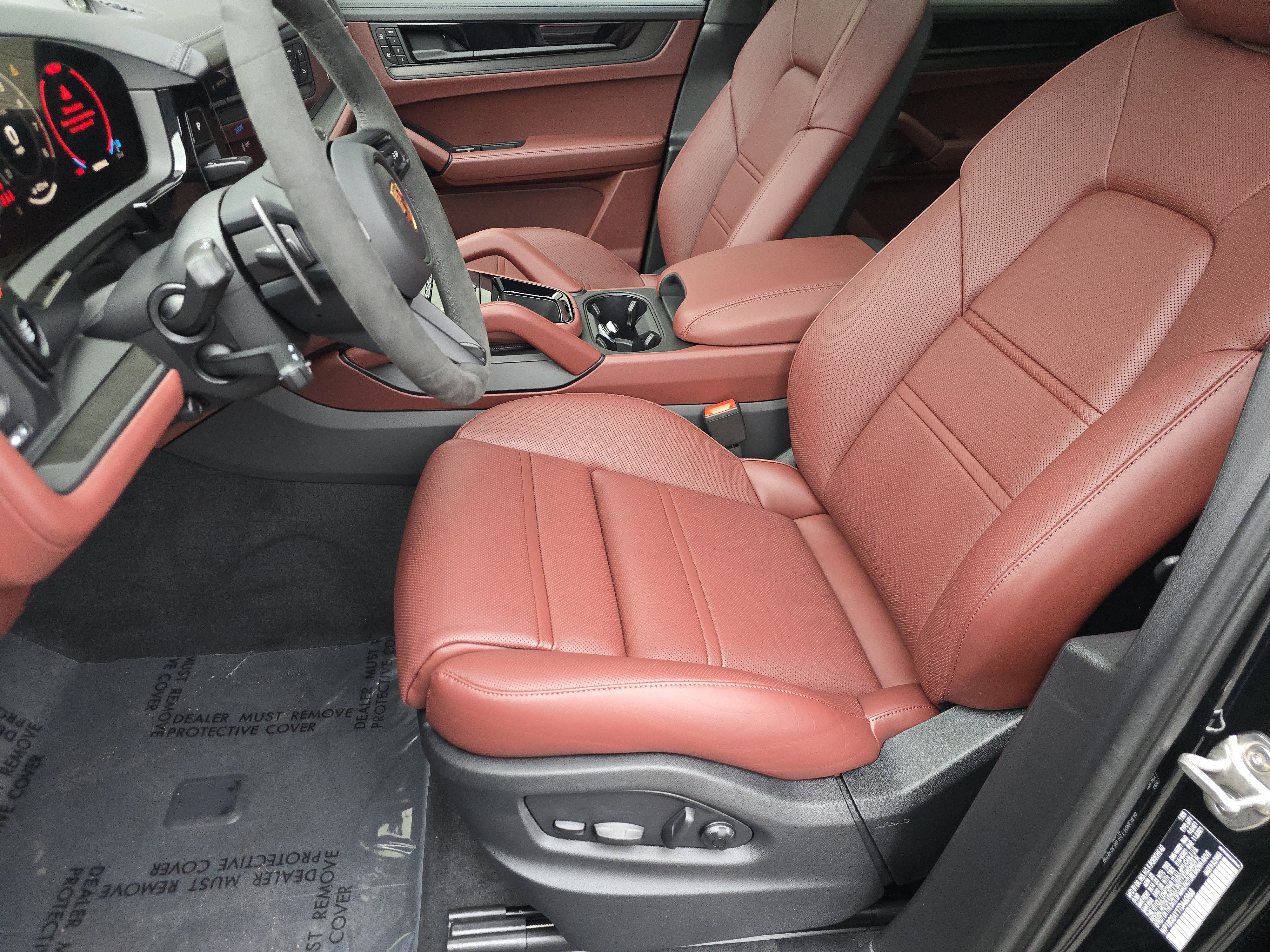 New 2026 Porsche Cayenne GTS image 5