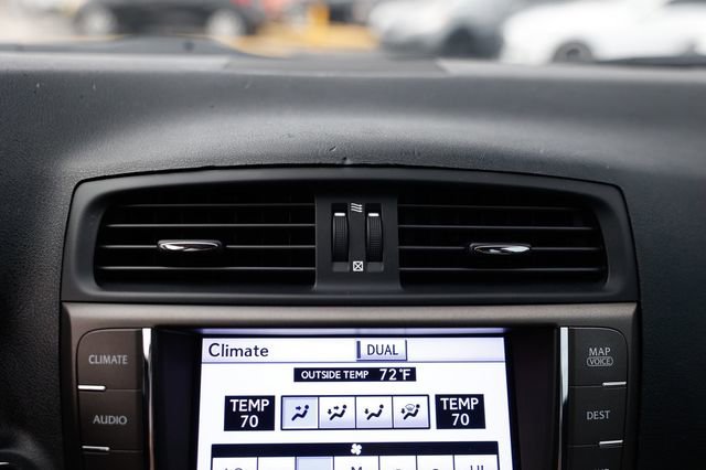 Used 2011 Lexus IS 350 4dr Sedan RWD image 40