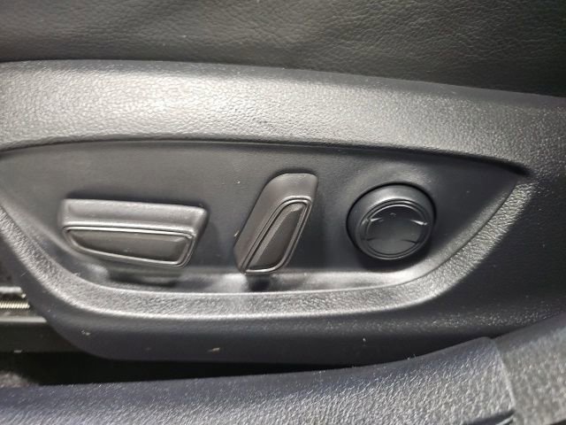 Certified 2023 Toyota Camry SE w/ Convenience Package image 17