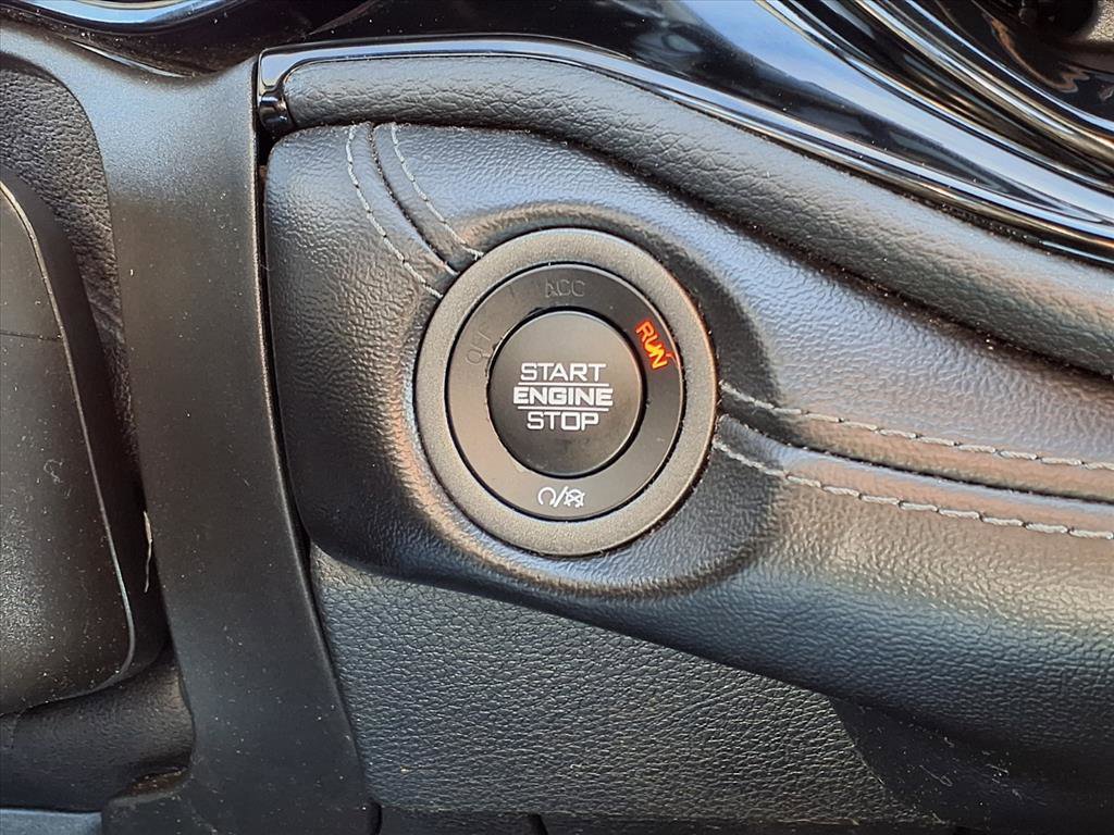 Used 2022 Dodge Durango GT image 11