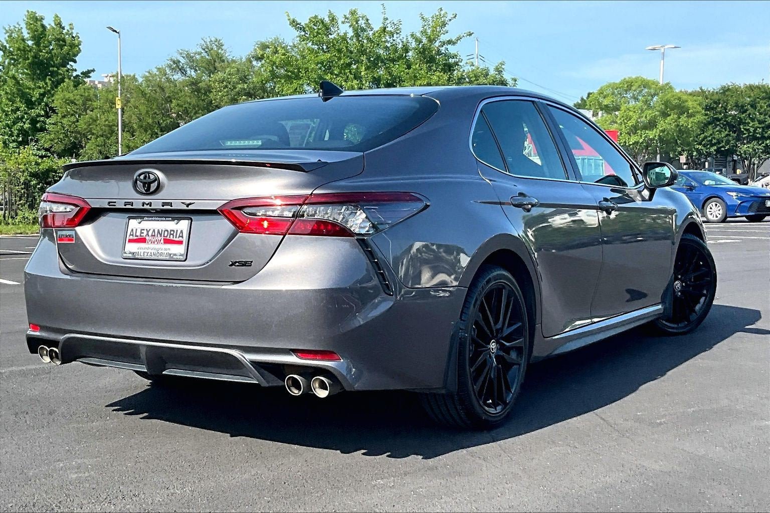 Used 2021 Toyota Camry XSE w/ Blackout Package (TMS) FWD image 12