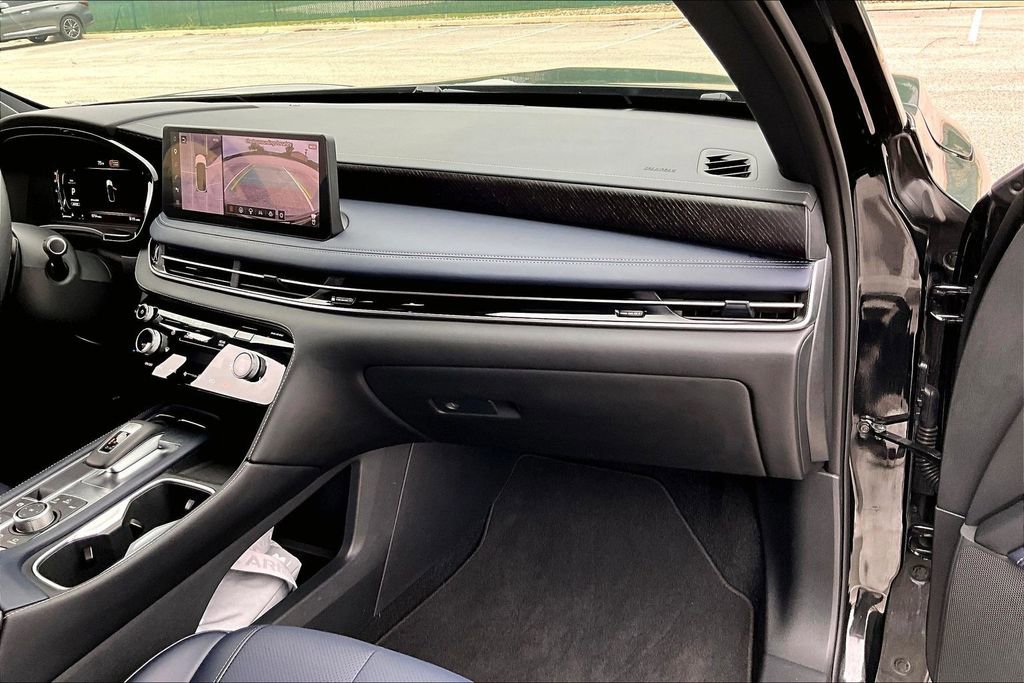 Certified 2026 INFINITI QX60 Sport w/ Dark Cargo Package AWD/4WD image 19