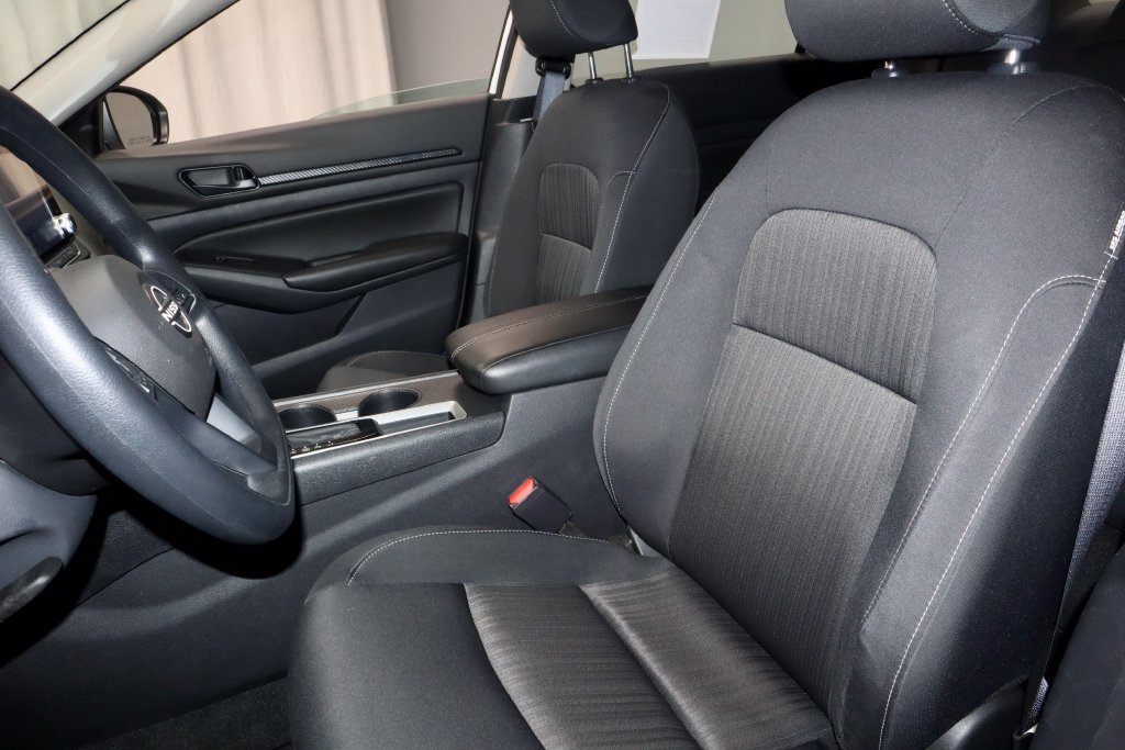 Certified 2025 Nissan Altima 2.5 S FWD image 25