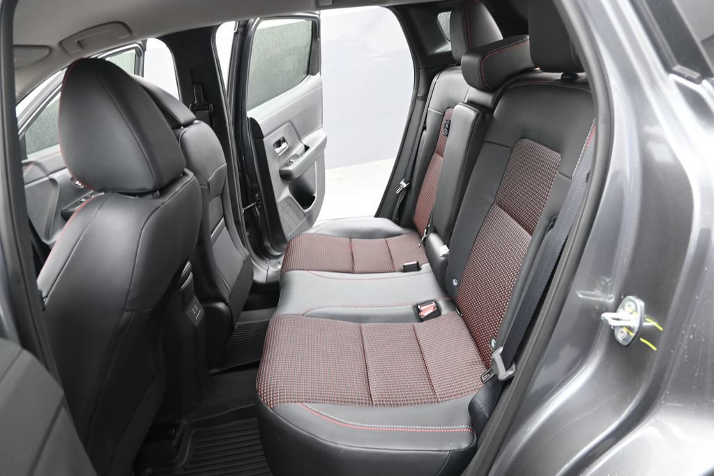 New 2026 Nissan Kicks SR w/ Cold Weather Package FWD image 16