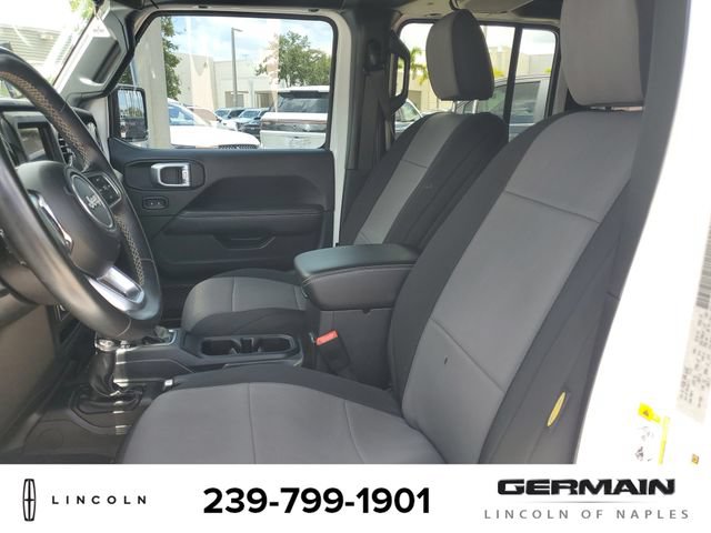 Used 2019 Jeep Wrangler Unlimited Sahara AWD/4WD image 19