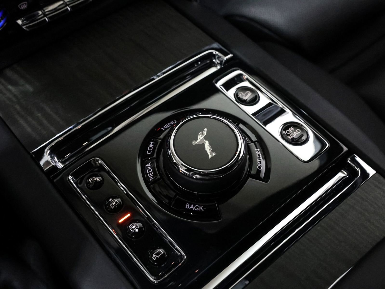 Used 2019 Rolls-Royce Cullinan image 26