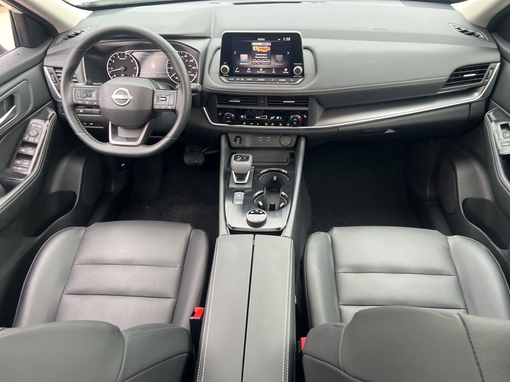 Certified 2026 Nissan Rogue SV w/ SV Premium Package image 20