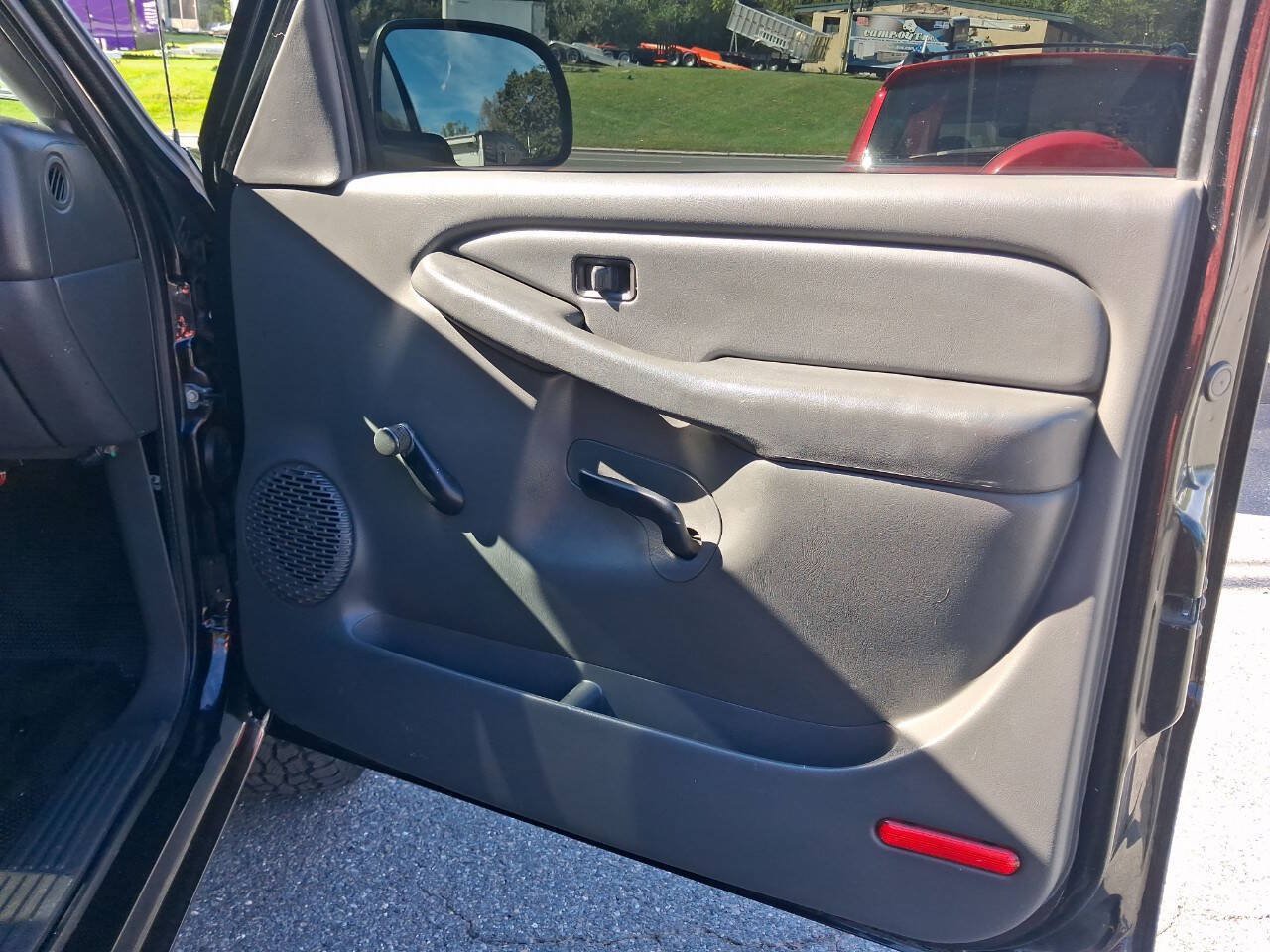 Used 2007 GMC Sierra 1500 W/T AWD/4WD image 19