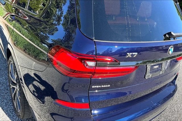 Used 2021 BMW X7 M50i AWD/4WD image 17