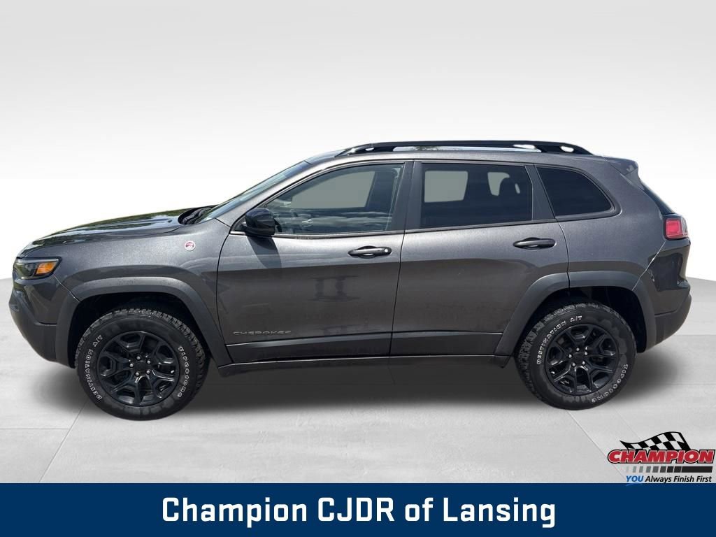 Used 2022 Jeep Cherokee Trailhawk w/ Trailer Tow Group AWD/4WD image 2