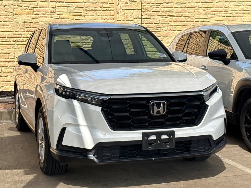 Used 2025 Honda CR-V LX image 3