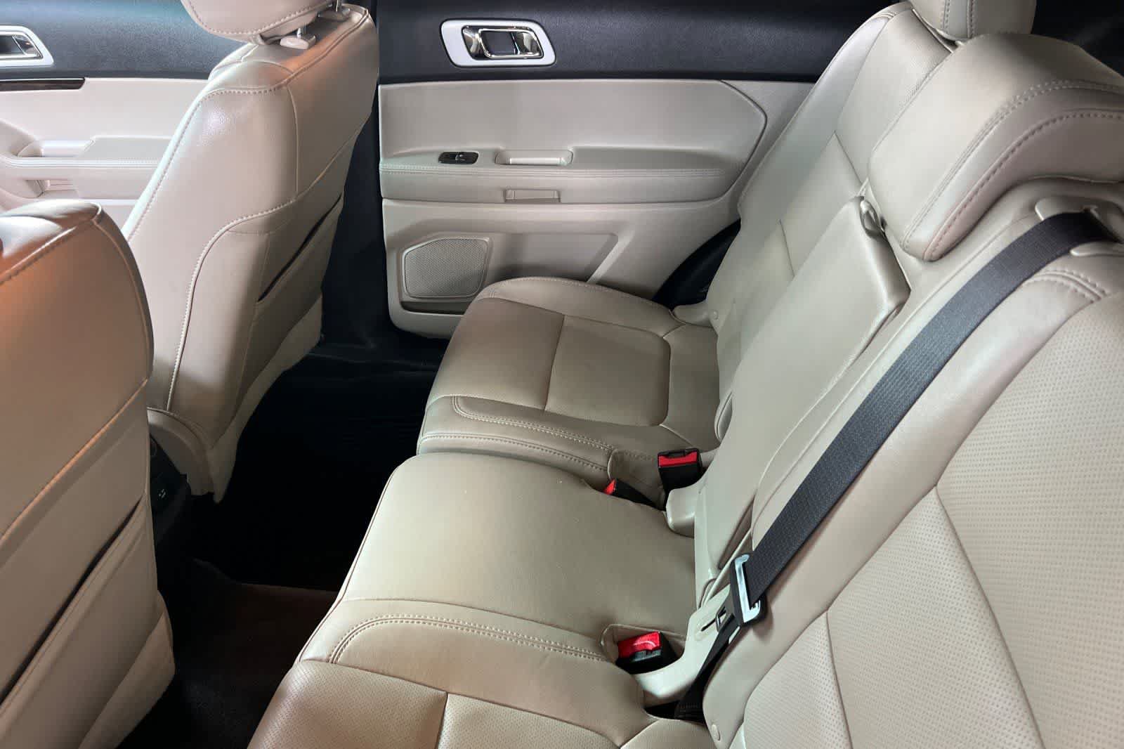 Used 2014 Ford Explorer Limited w/ Equipment Group 301A FWD image 5