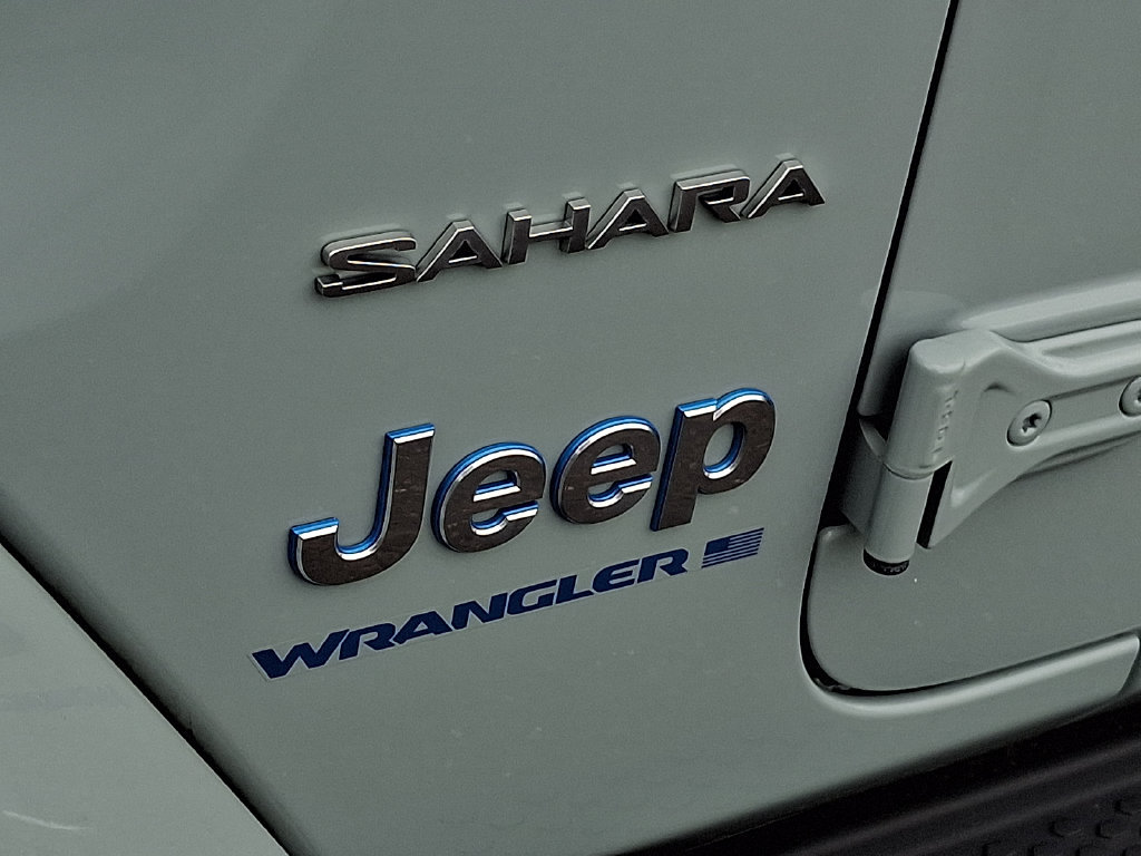 Used 2024 Jeep Wrangler Unlimited Sahara w/ Safety Group AWD/4WD image 33