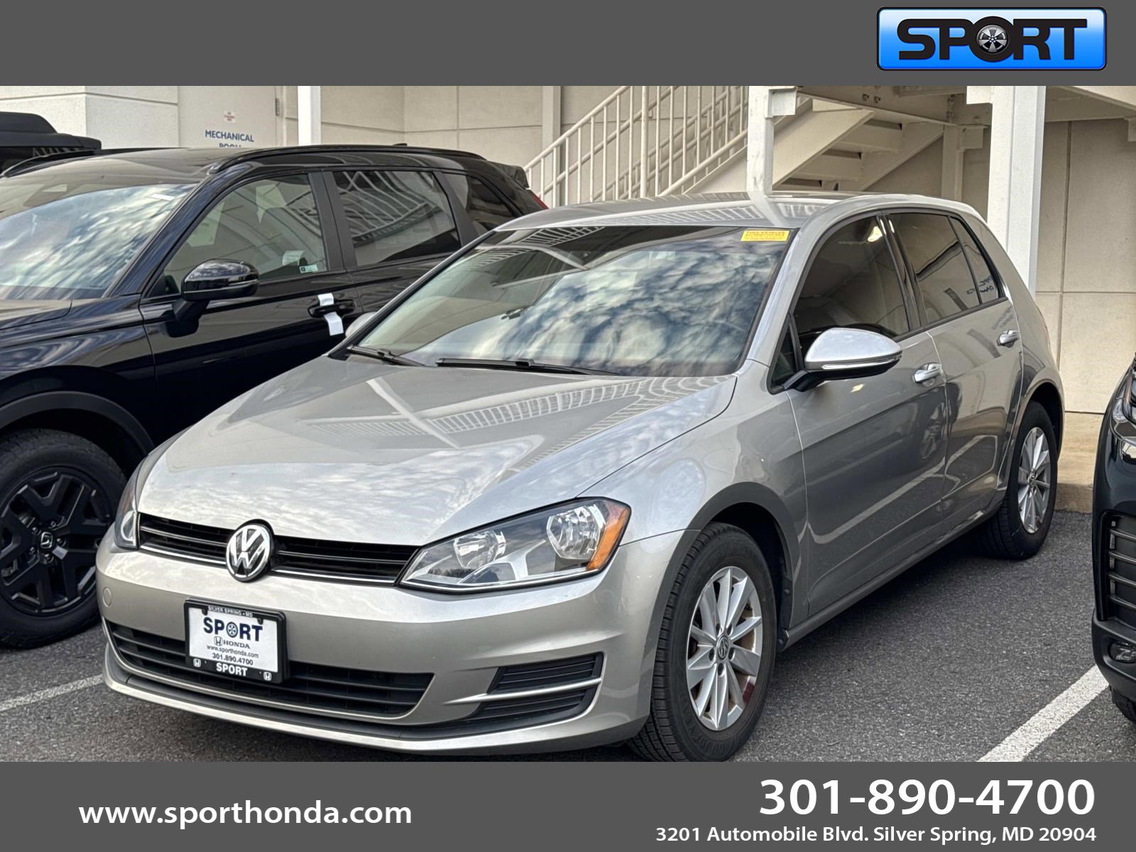 Used 2016 Volkswagen Golf 4-Door video 1