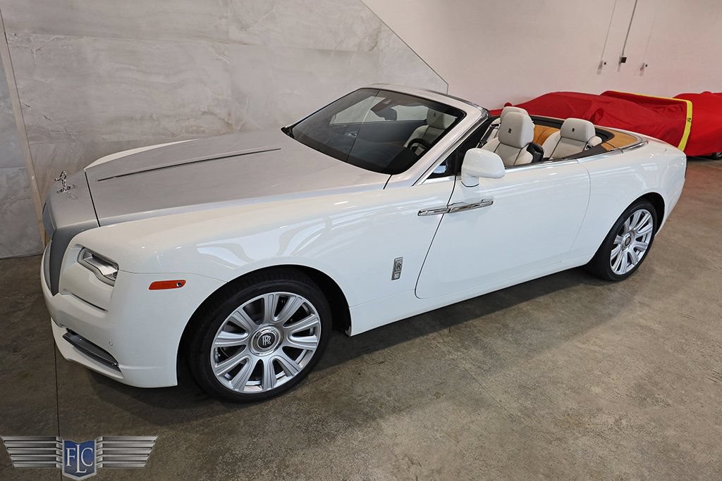 Used 2017 Rolls-Royce Dawn RWD image 54