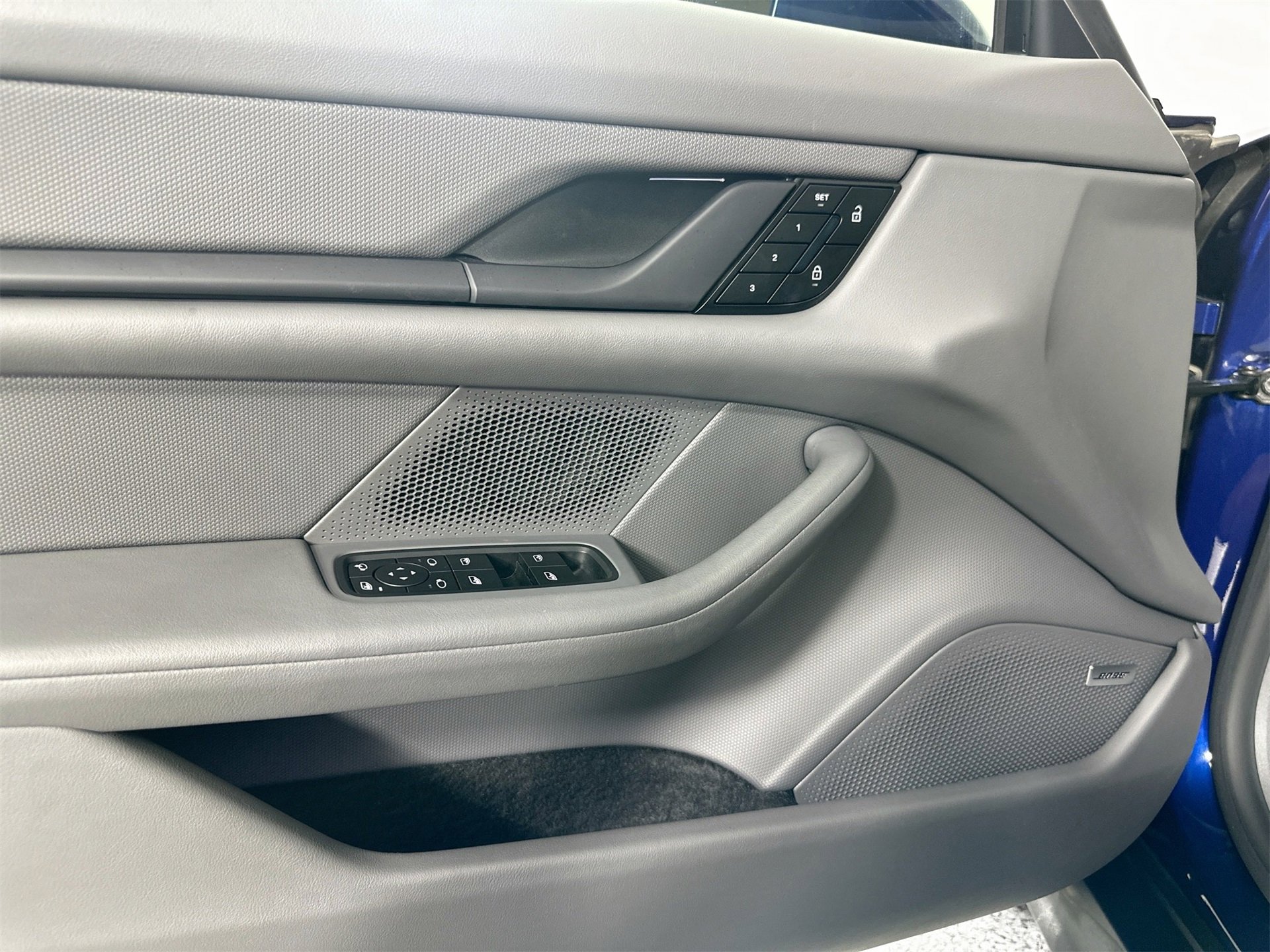 Certified 2024 Porsche Taycan 4 Cross Turismo image 29