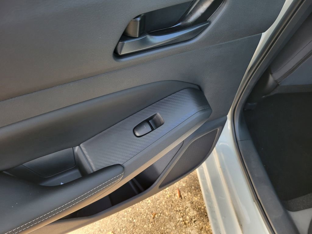 Used 2025 Nissan Altima 2.5 SV w/ SV Premium Package FWD image 12
