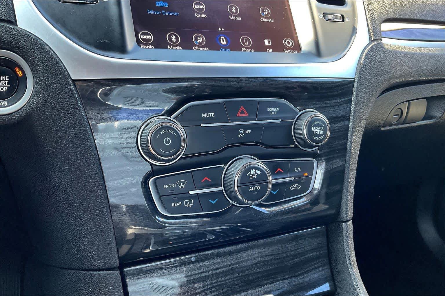Used 2019 Chrysler 300 Touring w/ Sport Appearance Package RWD image 33