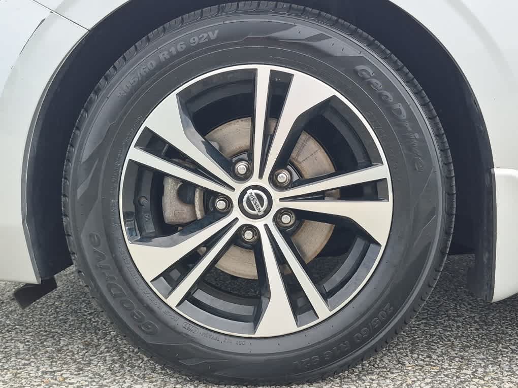 Used 2023 Nissan Sentra SV w/ All-Weather Package FWD image 6